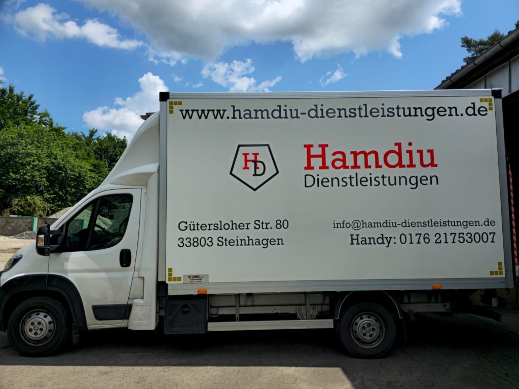 LKW von der Seite fotografiert